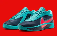 La Giannis Freak 6 “L+M” reste en famille