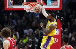 Les Lakers retrouvent le sourire à Chicago