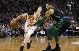 Opéré lundi, Devin Booker devrait manquer un mois et demi