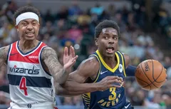 Aaron Holiday cartonne pour sa première titularisation en carrière