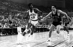 Le Hall of Famer Connie Hawkins est décédé