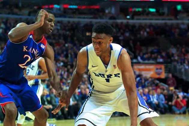 Andrew Wiggins en défense sur Jabari Parker