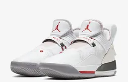 Les photos officielles de la version basse de la Air Jordan 33