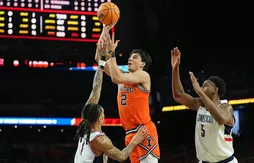 Testé par les Celtics, Andrej Stojakovic n’exclut pas de rester en NCAA