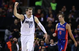 À Mexico, Luka Doncic et Seth Curry croquent les Pistons