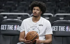 Jericho Sims absent un mois… mais prêt pour les playoffs ?