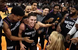 Dans un final complètement fou, les Suns renversent les Wolves
