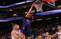 Méconnaissables, les Nuggets explosent à Sacramento