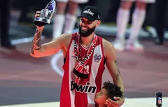 Evan Fournier, vainqueur de l’Euroleague et MVP du Final Four !