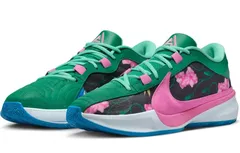 Une Zoom Freak 5 “Flowers” pour fêter les beaux jours