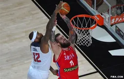 DeMarcus Cousins a progressé en défense avec Team USA