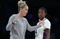 Les Sparks virent leur coach