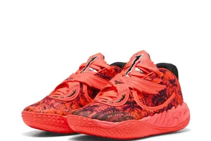 Un coloris « Flutter » pour la MB.05