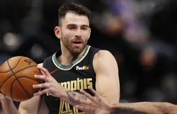 Trois ans de plus à Memphis pour John Konchar