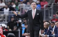 Pour Rick Pitino, le poste de meneur est “complètement mort”