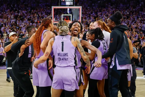 Gabby Williams envoie les Valkyries au deuxième tour des playoffs !