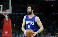 Les Clippers ne pousseront pas Milos Teodosic vers la sortie