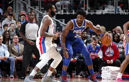 Joel Embiid averti pour flopping