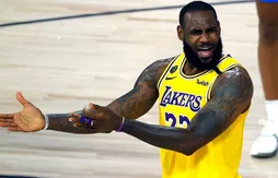 Frustré, LeBron James apprend à jouer sans public