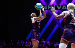 Unrivaled : Dominique Malonga claque son premier dunk en match