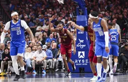 Evan Mobley et les Cavs ne s’arrêtent pas de gagner à Dallas