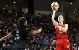 Avec un record en poche, Caitlin Clark prend encore le meilleur sur Angel Reese