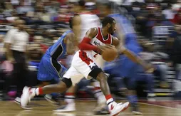 John Wall et Kris Humphries font plier le Magic