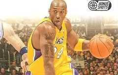 Les brèves de la soirée : Amara Sy quitte les Mavs… Kobe Bryant signe avec Panini… Monta Ellis sur le départ…