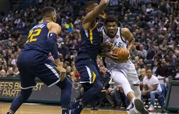 Giannis Antetokounmpo écrabouille le Jazz
