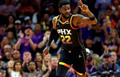 James Jones vient au soutien de Deandre Ayton