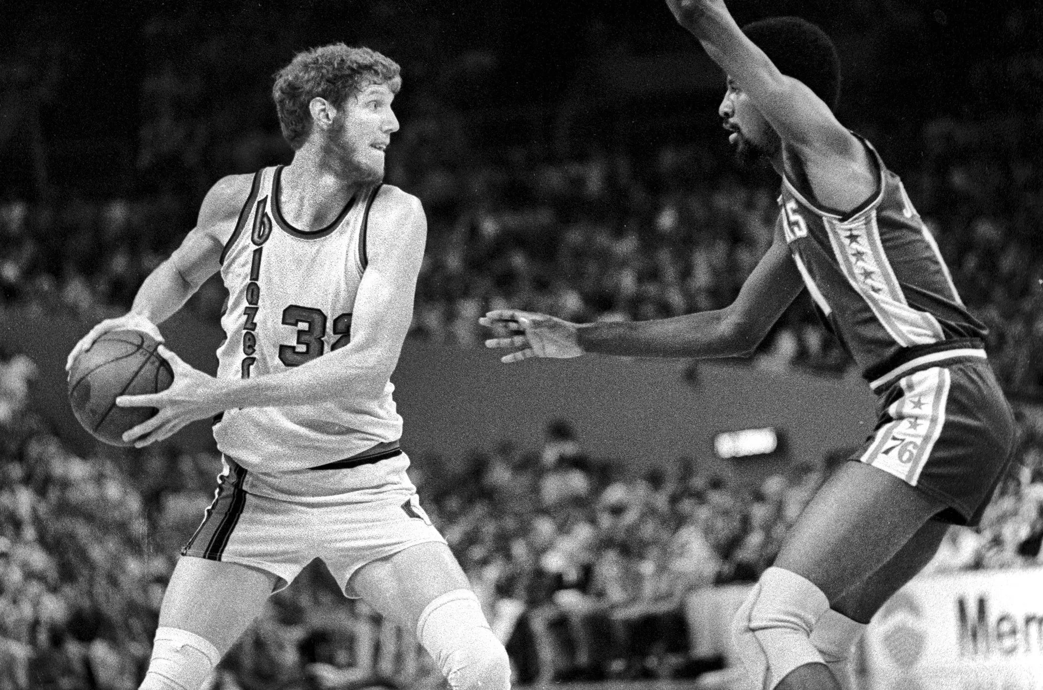 Le 5 juin 1977, un monstrueux Bill Walton menait Portland au titre NBA
