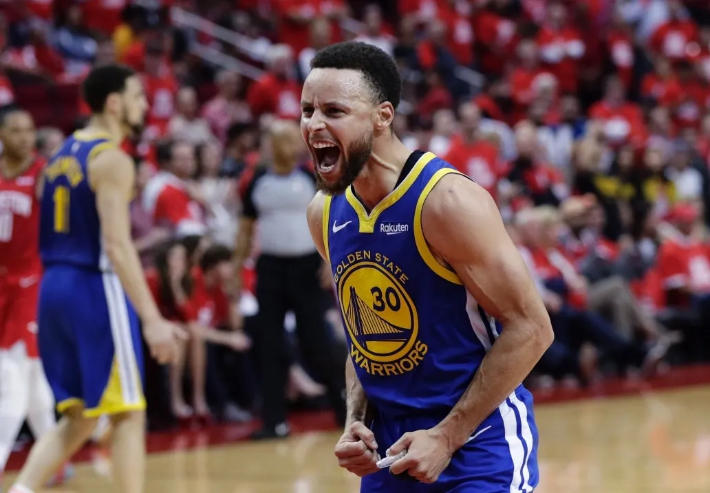 Auteur de 33 points en seconde période pour qualifier les Warriors en finale de conférence, le meneur All-Star a reçu les félicitations de LeBron James et Dwyane Wade. Critiqué depuis le début de la série, le double MVP n'a pas changé. Il reste un joueur d'exception.