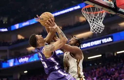 Charles Bassey rempile aux Warriors