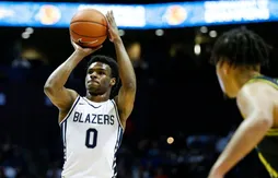 Pourquoi les dirigeants et les scouts NBA sont-ils autorisés à assister à des matchs des lycéens ?