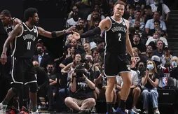 Malgré la blessure de James Harden, Kyrie Irving et Kevin Durant dévorent les Bucks