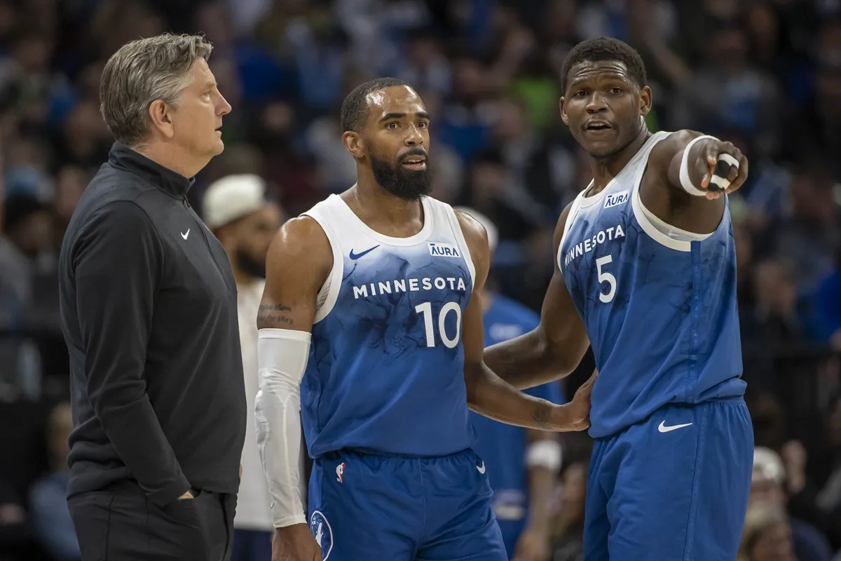 Mike Conley, Anthony Edwards Wolves