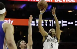 Spencer Dinwiddie fait la misère aux Sixers