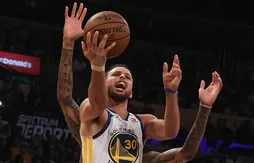 À la peine tout le match, Stephen Curry crucifie les Lakers en prolongation !