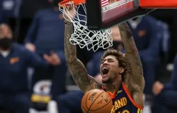 Kelly Oubre Jr. se blesse en dunkant