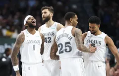 Les Mavericks se rebiffent contre les Lakers