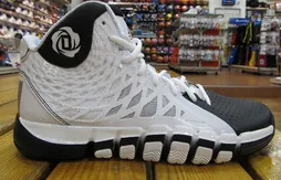 Adidas : un premier aperçu de la Rose 773 II