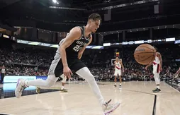 Les Spurs prolongent Zach Collins pour deux ans