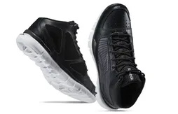 Reebok se lance aussi dans la course à la légèreté