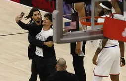Le fan qui voulait un « selfie » avec Wemby banni à vie des salles NBA