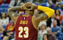 La maladresse extérieure de LeBron James, signe d’un déclin physique ?