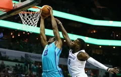 Opération du genou pour Bismack Biyombo