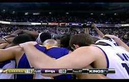 L’image de la nuit : Derek Fisher prie avec les Kings