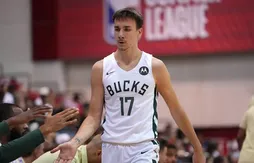 Hugo Besson avec Tacko Fall et Jabari Parker en Summer League