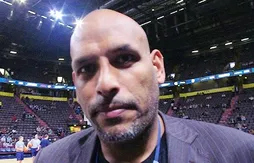 Interview John Amaechi : “en Angleterre, le basket est derrière le snooker”
