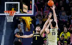 NCAA | Un potentiel choc entre Zach Edey et Hunter Dickinson au Maui Invitational